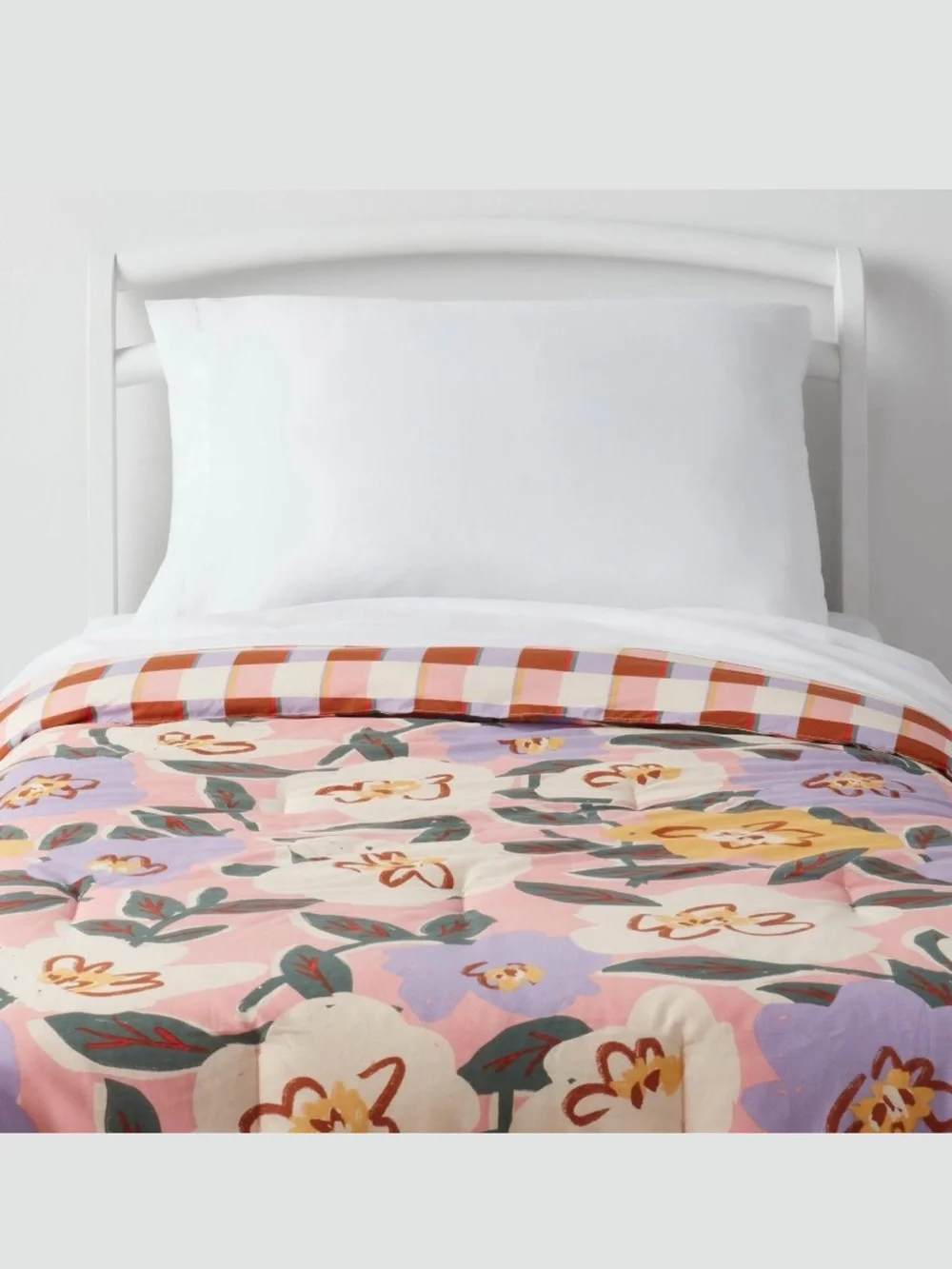 Pillowfort Reversible Comforter Vibrant Floral and Plaid Toddler Bed Size